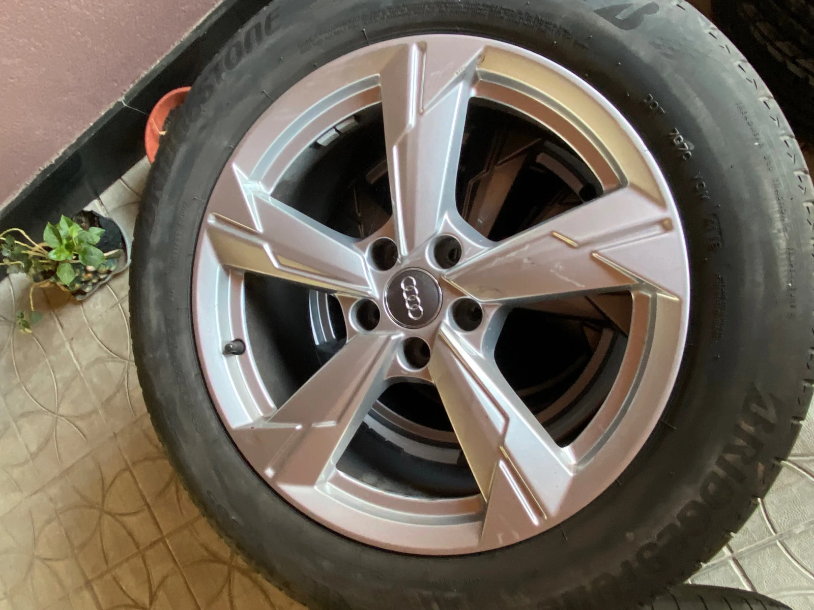    235/55R18  Audi | Mobile.bg   2