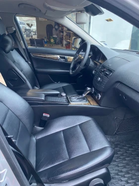 Mercedes-Benz C 220, снимка 10