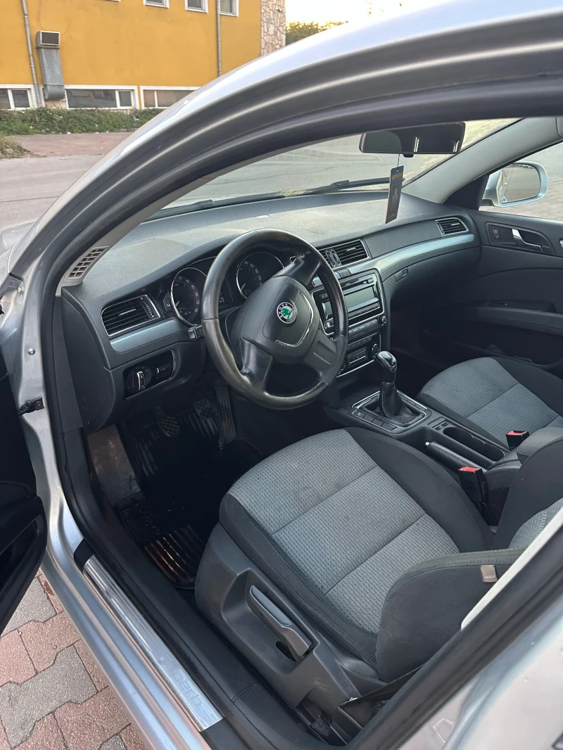 Skoda Superb, снимка 6 - Автомобили и джипове - 49215705