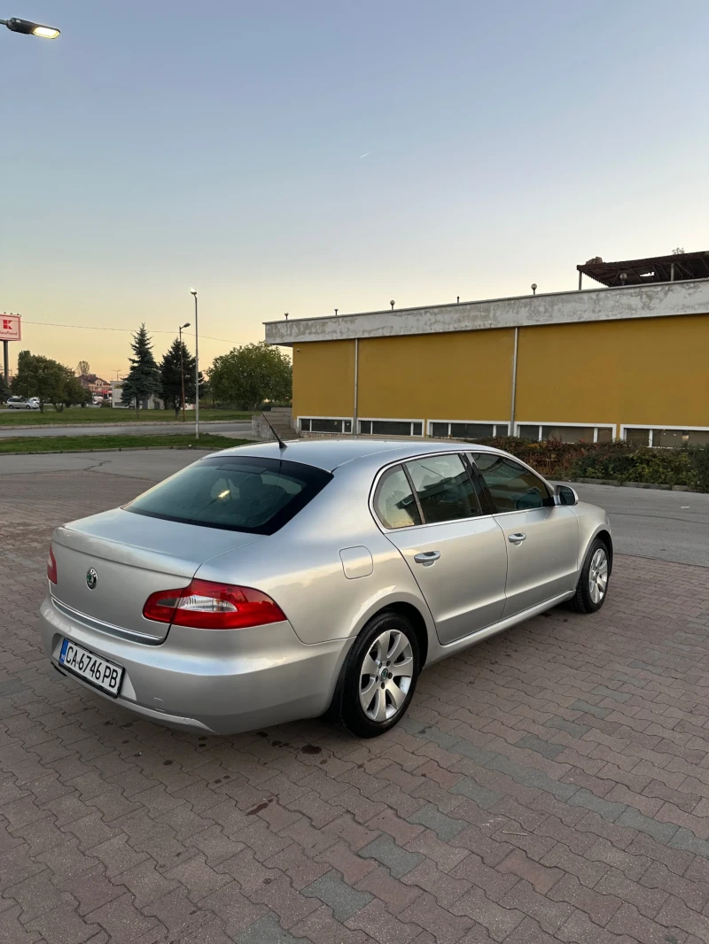 Skoda Superb, снимка 3 - Автомобили и джипове - 49215705