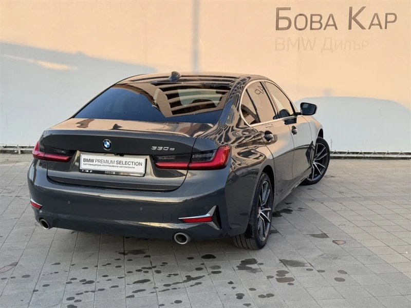 BMW 330 Sedan, снимка 2 - Автомобили и джипове - 49287797