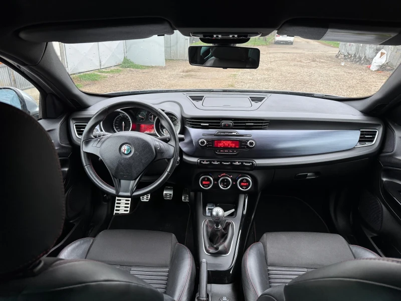 Alfa Romeo Giulietta QV 1750 235 коня, снимка 7 - Автомобили и джипове - 49657725