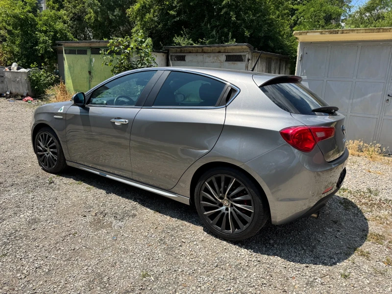 Alfa Romeo Giulietta QV 1750 235 коня, снимка 4 - Автомобили и джипове - 49657725