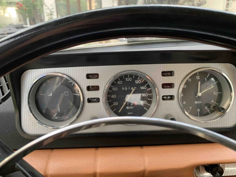 Peugeot 404 Един собсвеник!!!, снимка 11 - Автомобили и джипове - 51384887