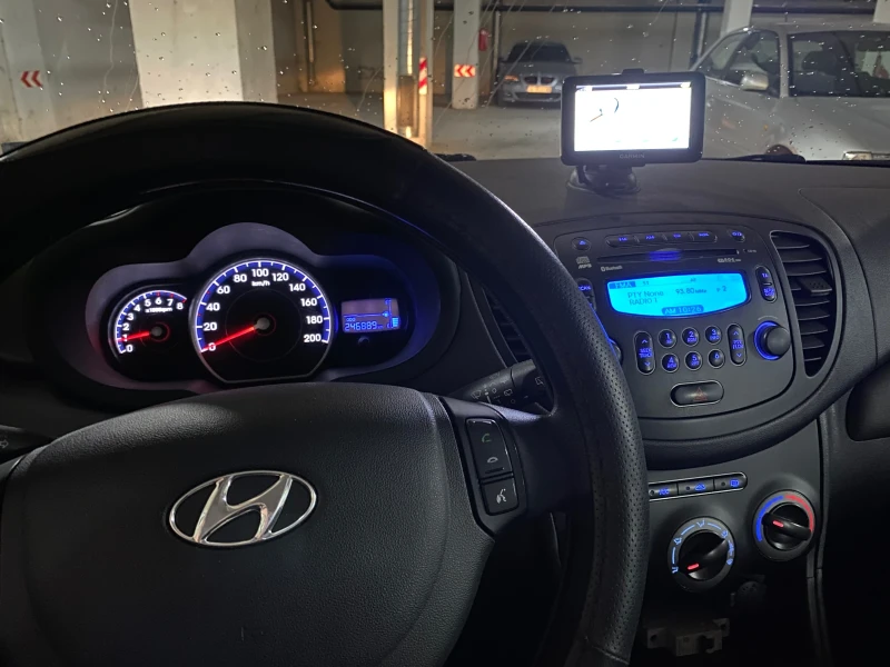 Hyundai I10 1.1 газ/бензин, снимка 14 - Автомобили и джипове - 51844782