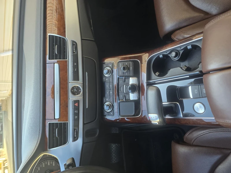 Audi A8 Лимузина, снимка 6 - Автомобили и джипове - 52800898