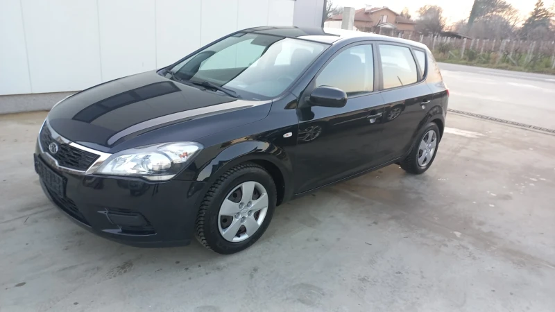 Kia Ceed, снимка 5 - Автомобили и джипове - 52867746
