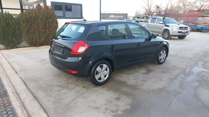 Kia Ceed, снимка 3 - Автомобили и джипове - 52867746