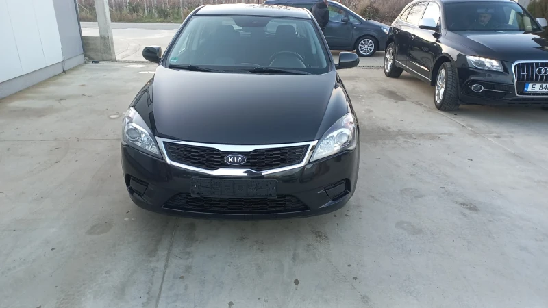 Kia Ceed, снимка 6 - Автомобили и джипове - 52867746