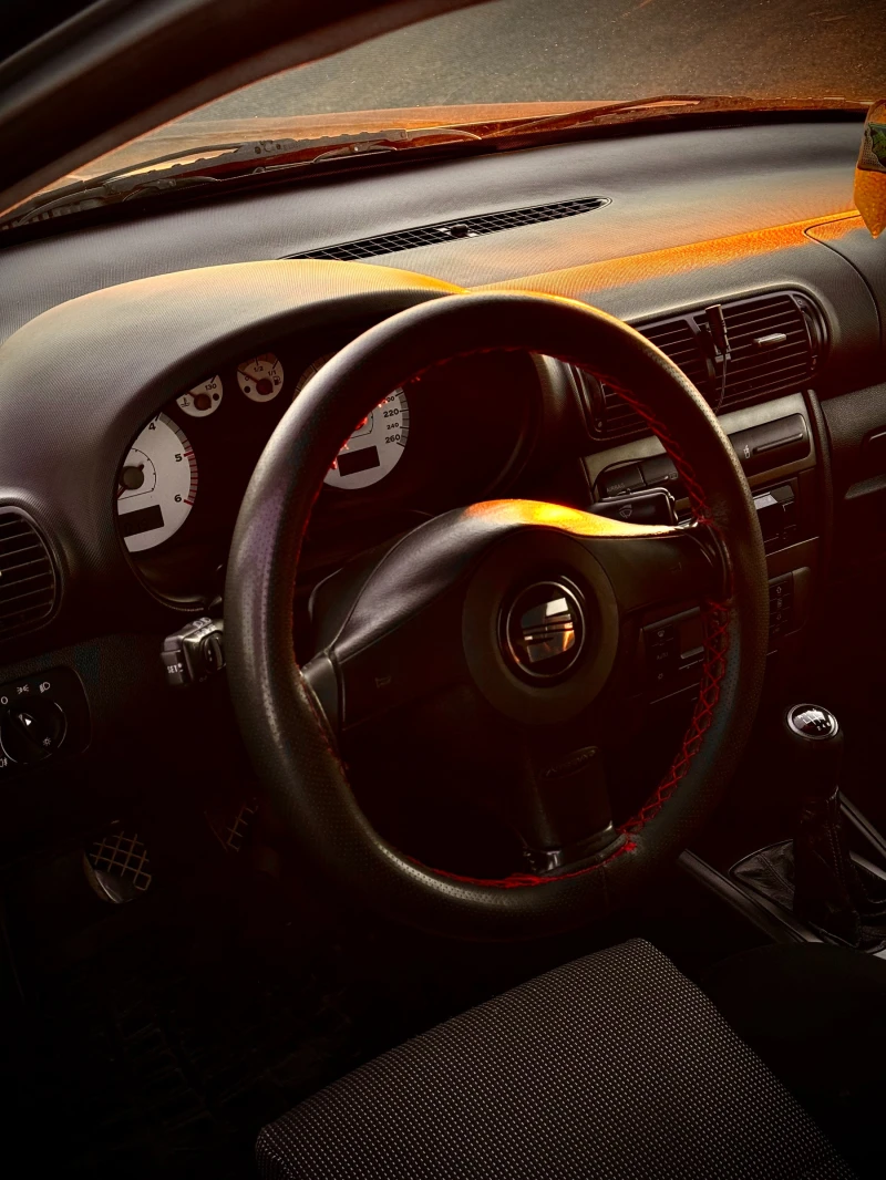 Seat Leon CUPRA, снимка 6 - Автомобили и джипове - 52945480