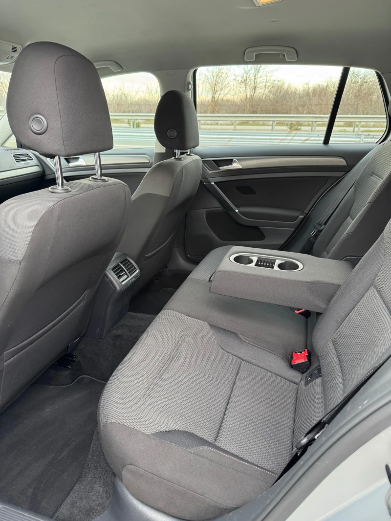 VW Golf 1.6, снимка 9 - Автомобили и джипове - 53038254