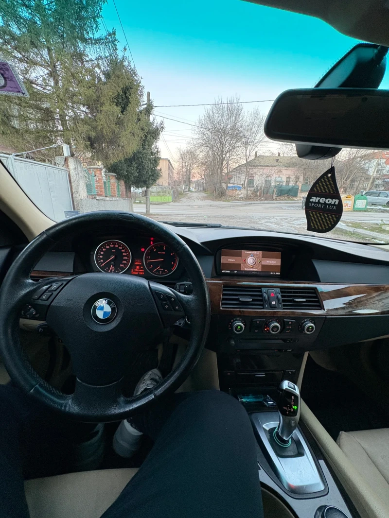 BMW 525, снимка 10 - Автомобили и джипове - 53373164
