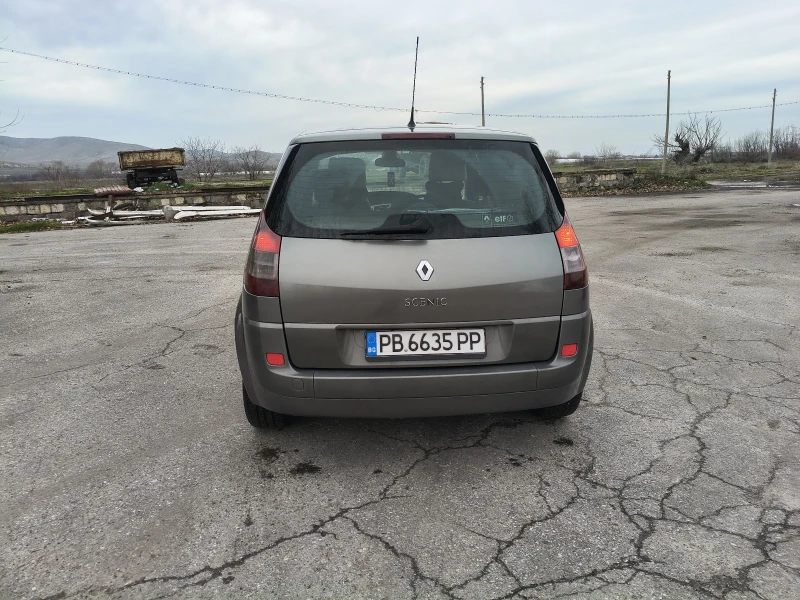 Renault Scenic 1.5 dci 101, снимка 3 - Автомобили и джипове - 53477010