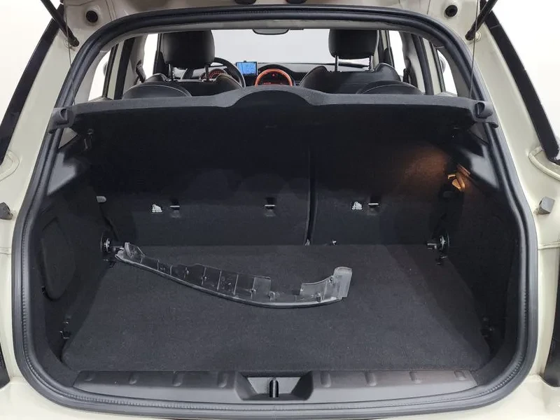 Mini Cooper 5-Door Basic Model 3Rd Generation, снимка 17 - Автомобили и джипове - 55948557