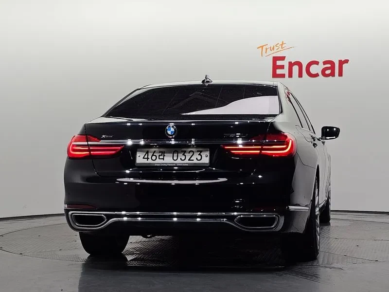 BMW 750 Li xDrive Luxury, снимка 4 - Автомобили и джипове - 56162548