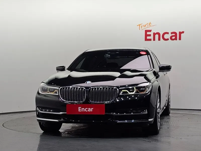BMW 750 Li xDrive Luxury, снимка 3 - Автомобили и джипове - 56162548