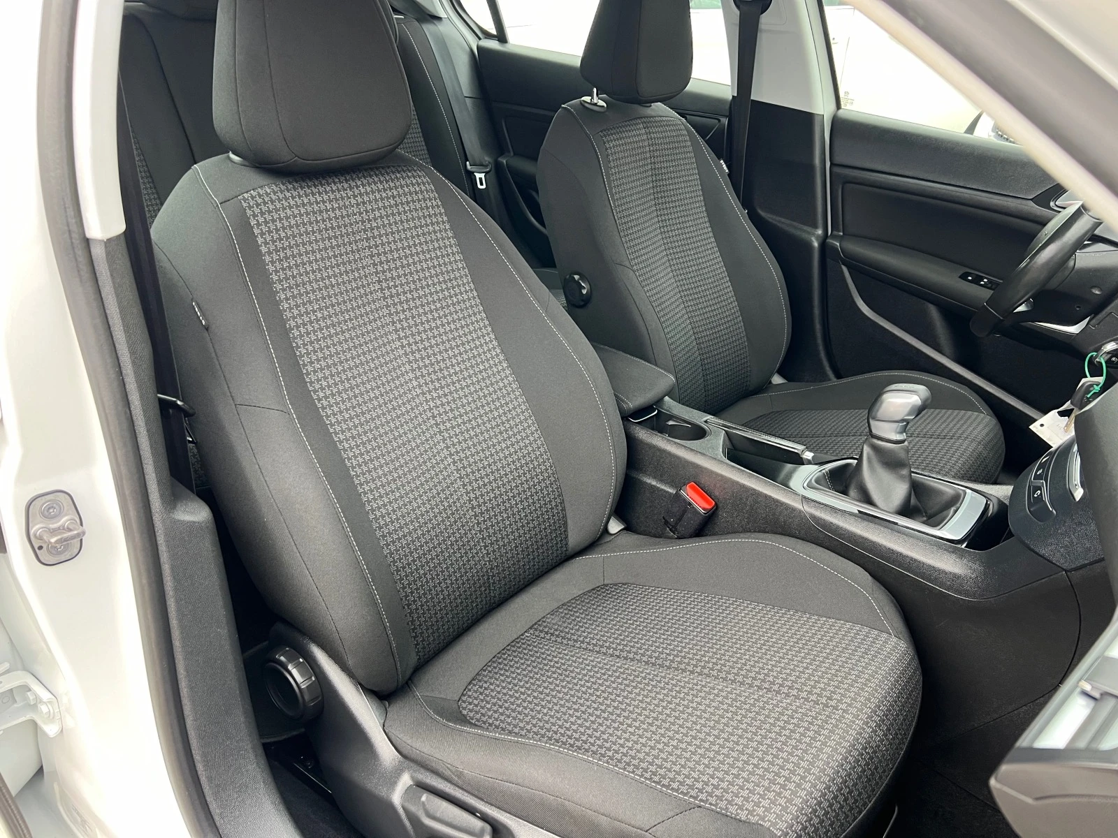 Peugeot 308 BlueHDI | Mobile.bg   12