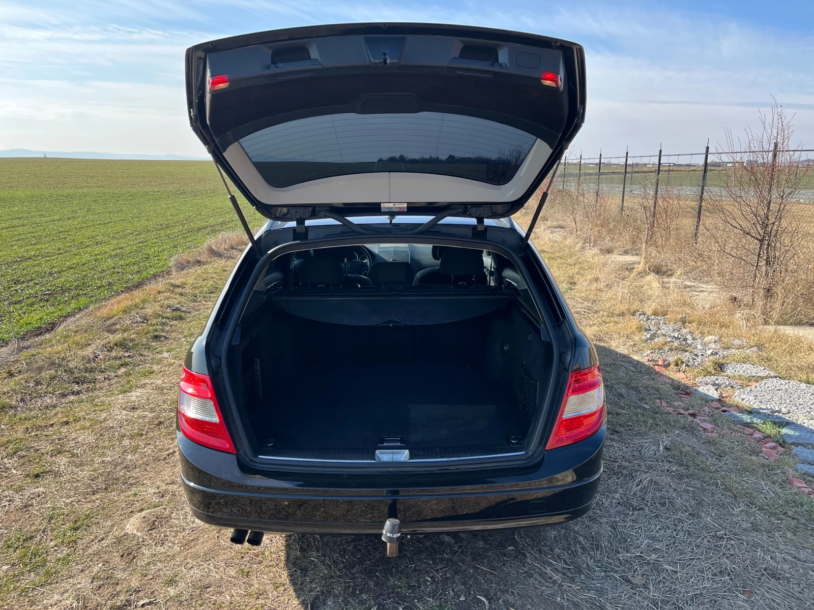 Mercedes-Benz C 180  - изображение 7
