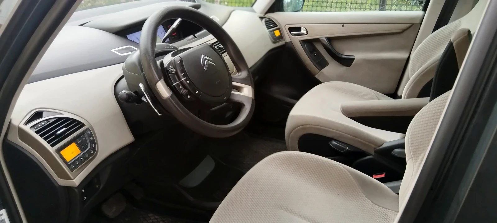 Citroen C4 Picasso 1.6 HD АВТОМАТИК  - изображение 10