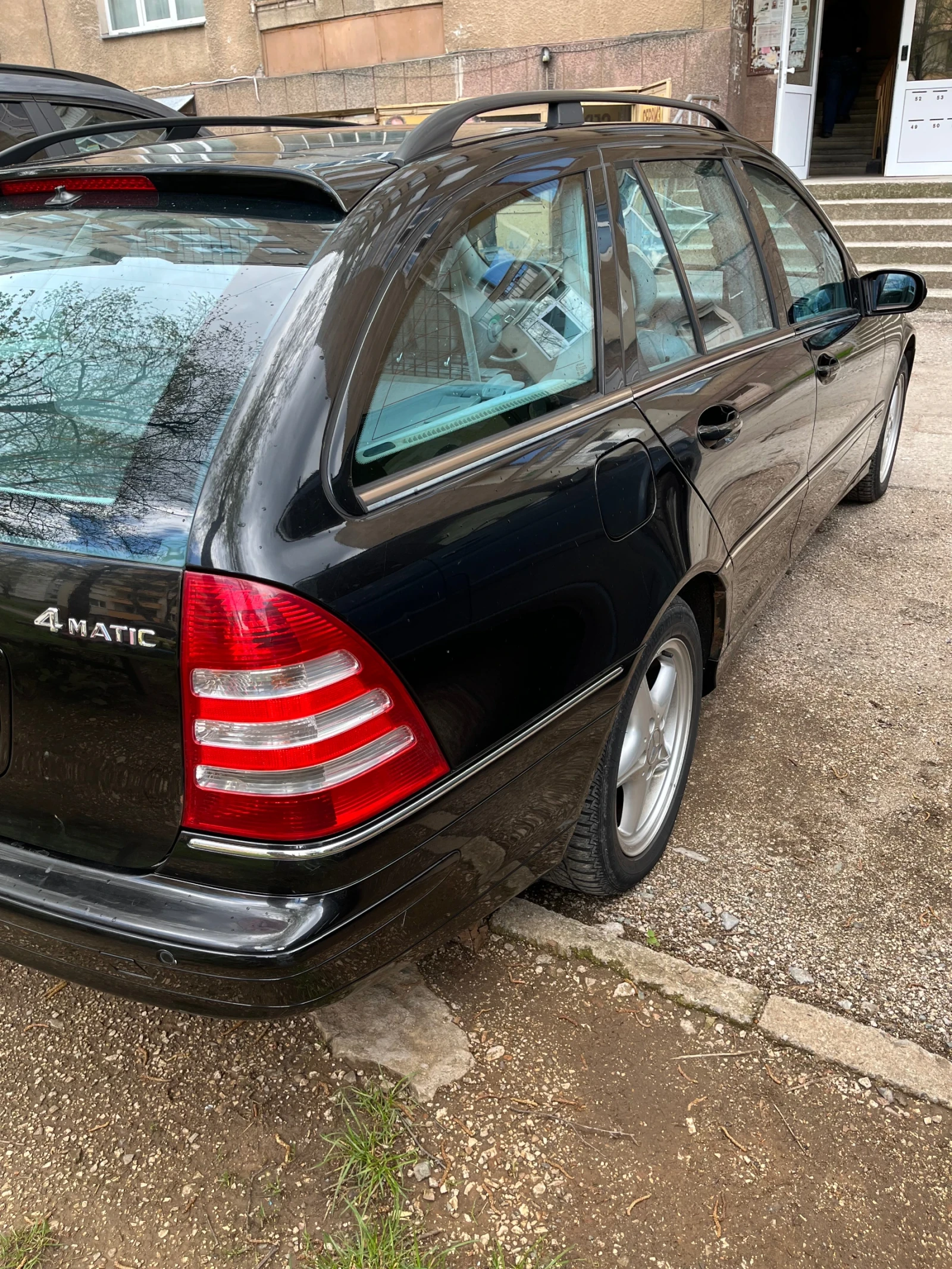 Mercedes-Benz C 320  - изображение 9