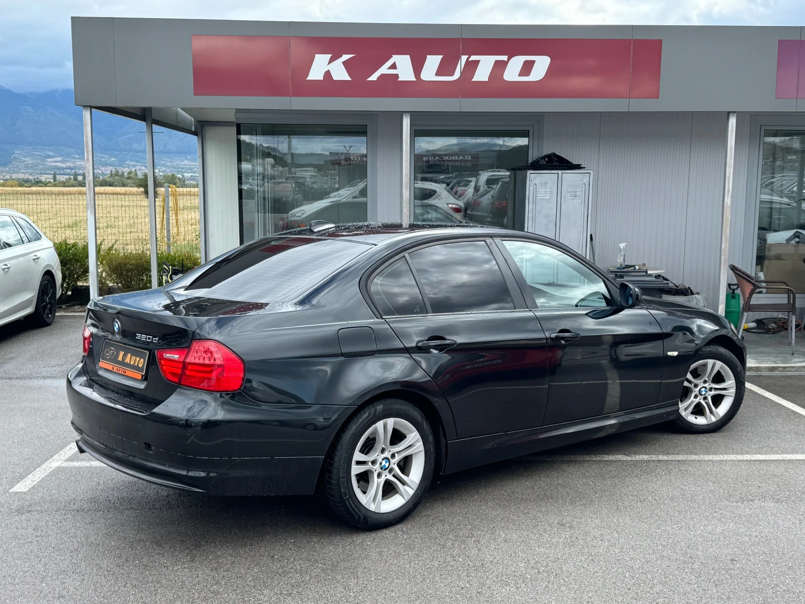BMW 320 Xenon / Facelift  - изображение 3