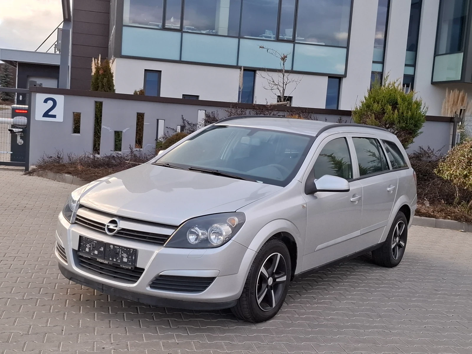 Opel Astra 1.4i* (90��)* * FACELIFT* * ��� ����* *  | Mobile.bg � ����������� 10