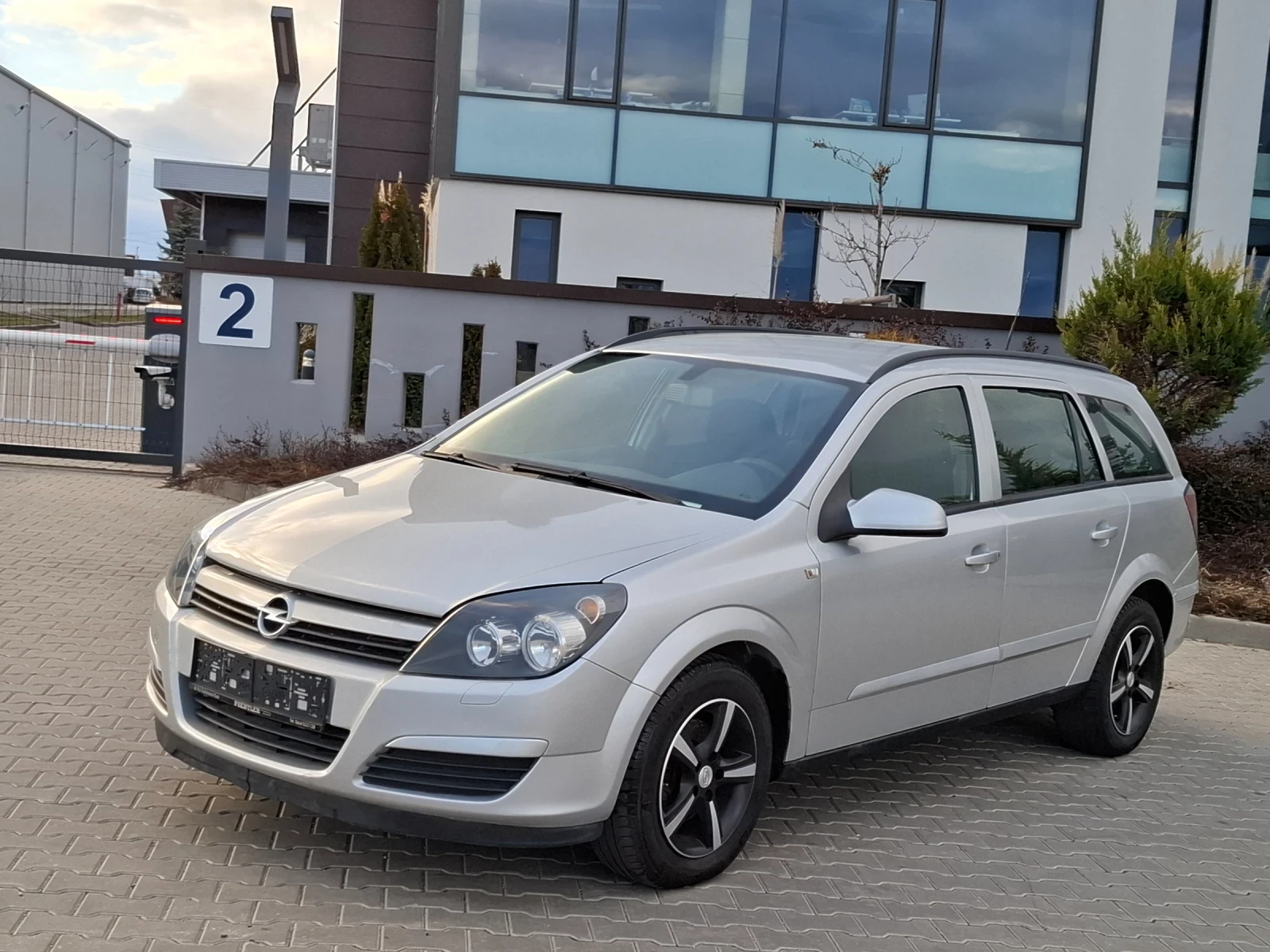 Opel Astra 1.4i* (90��)* * FACELIFT* * ��� ����* *  | Mobile.bg � ����������� 11