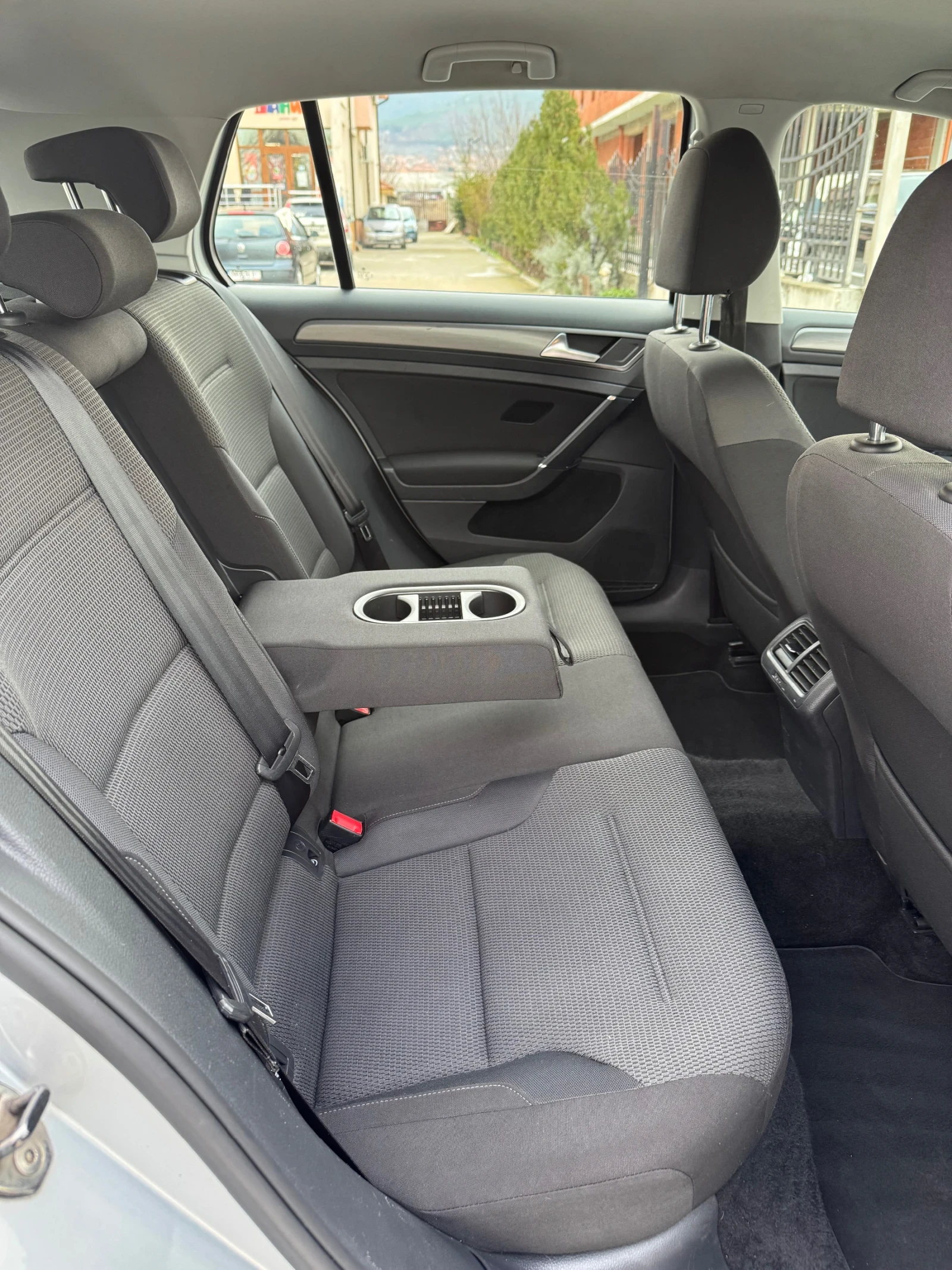 VW Golf 1.6 - изображение 10