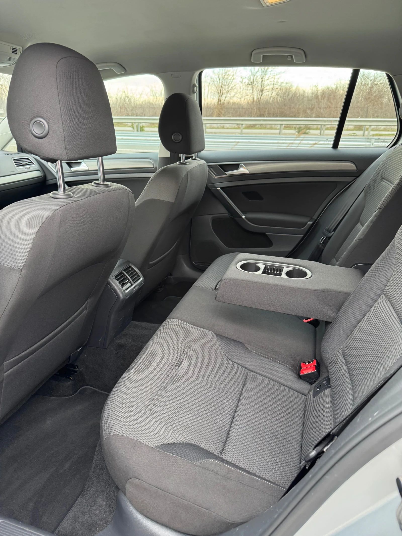 VW Golf 1.6 - изображение 9