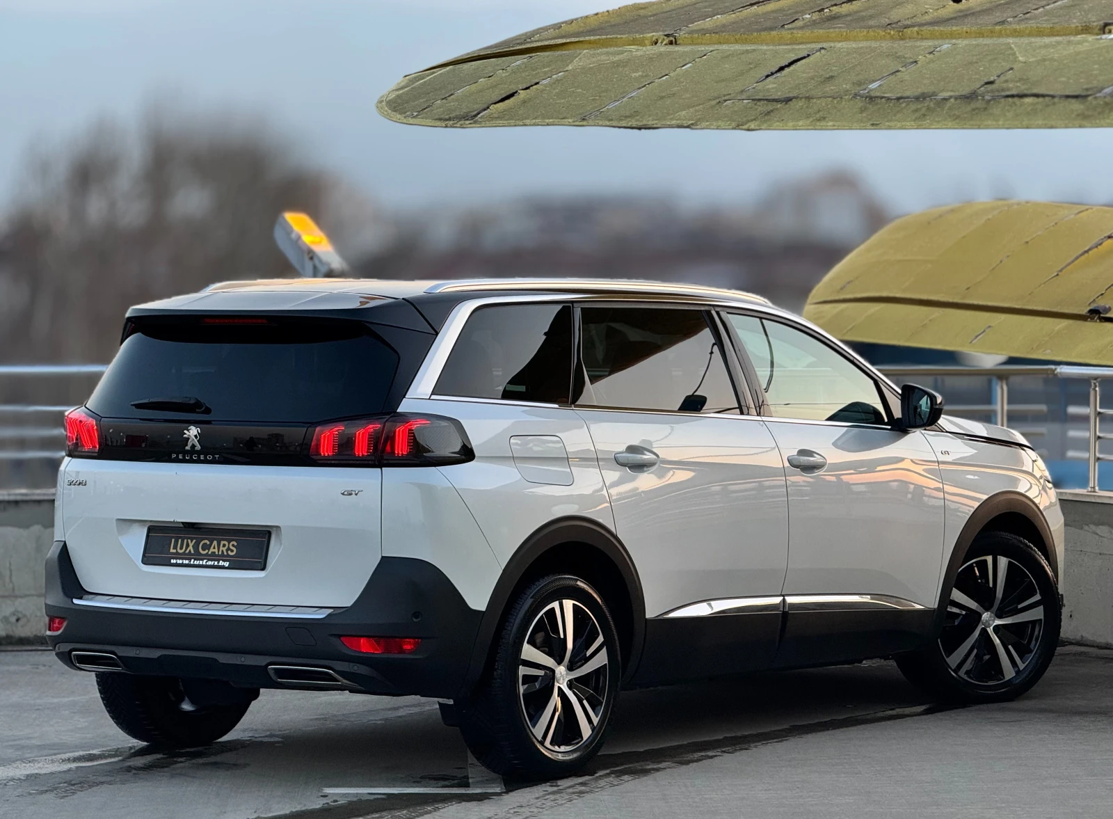 Peugeot 5008 - 2.0 BlueHDI - EAT8 - GT-line - Keyless - Led - - изображение 2