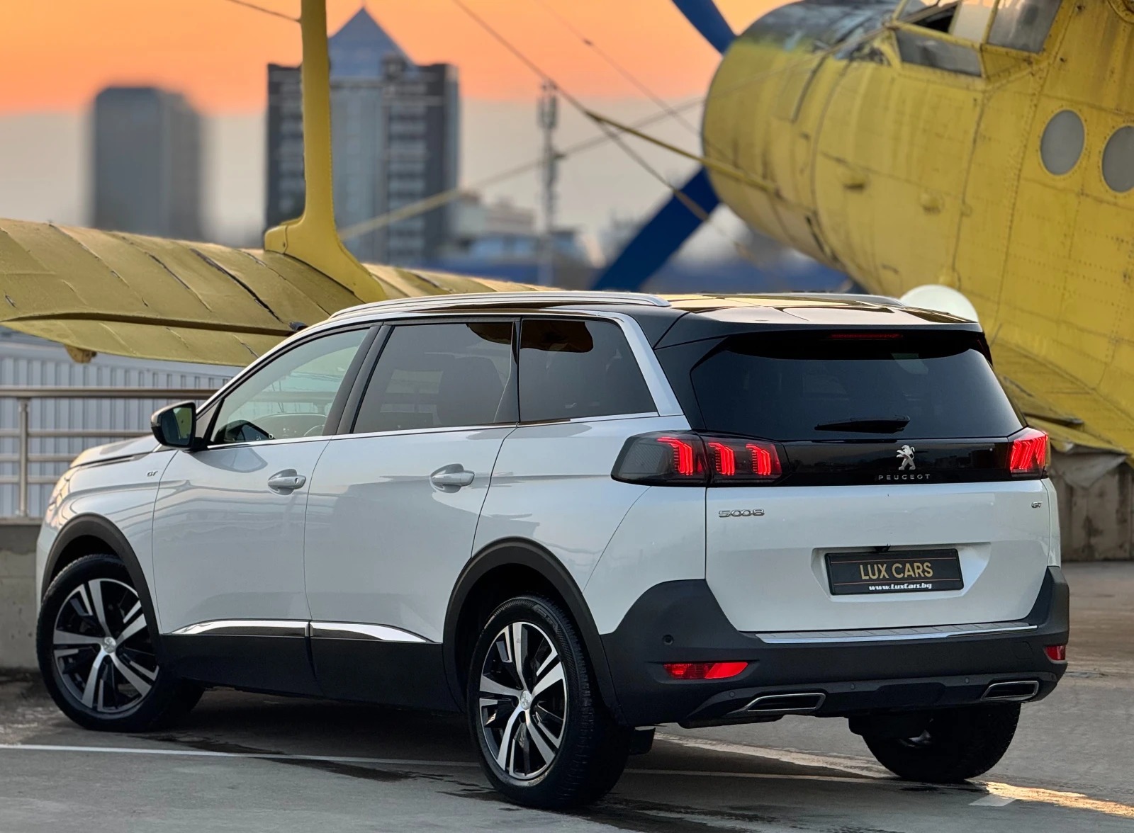 Peugeot 5008 - 2.0 BlueHDI - EAT8 - GT-line - Keyless - Led - - изображение 4