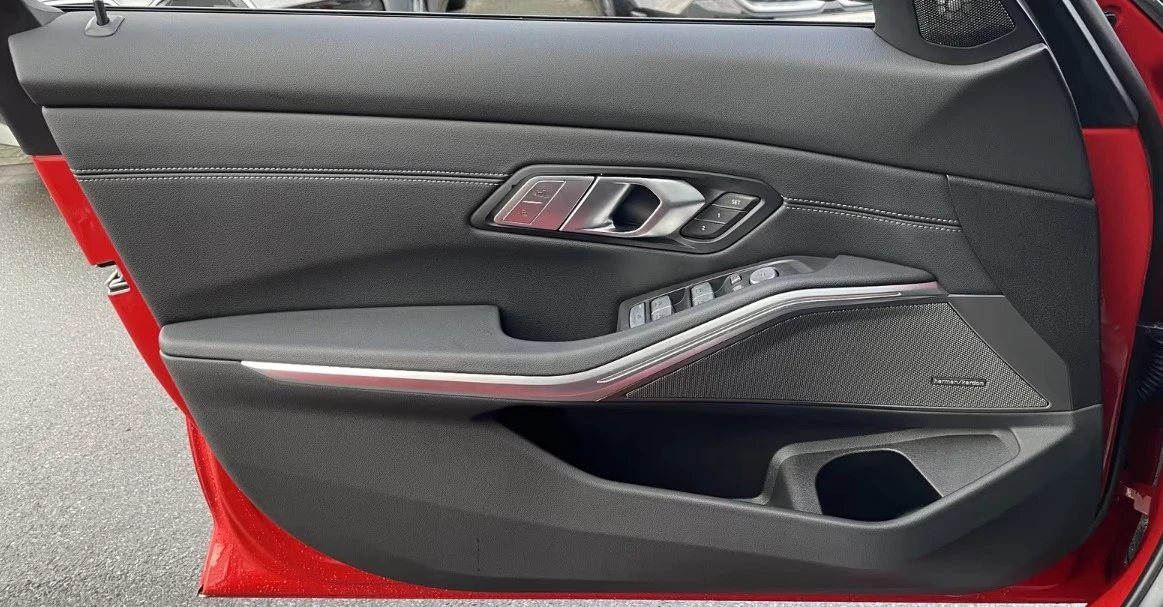 BMW 330 i* xDrive* M Sport Pro* Harman* Kardon - изображение 8