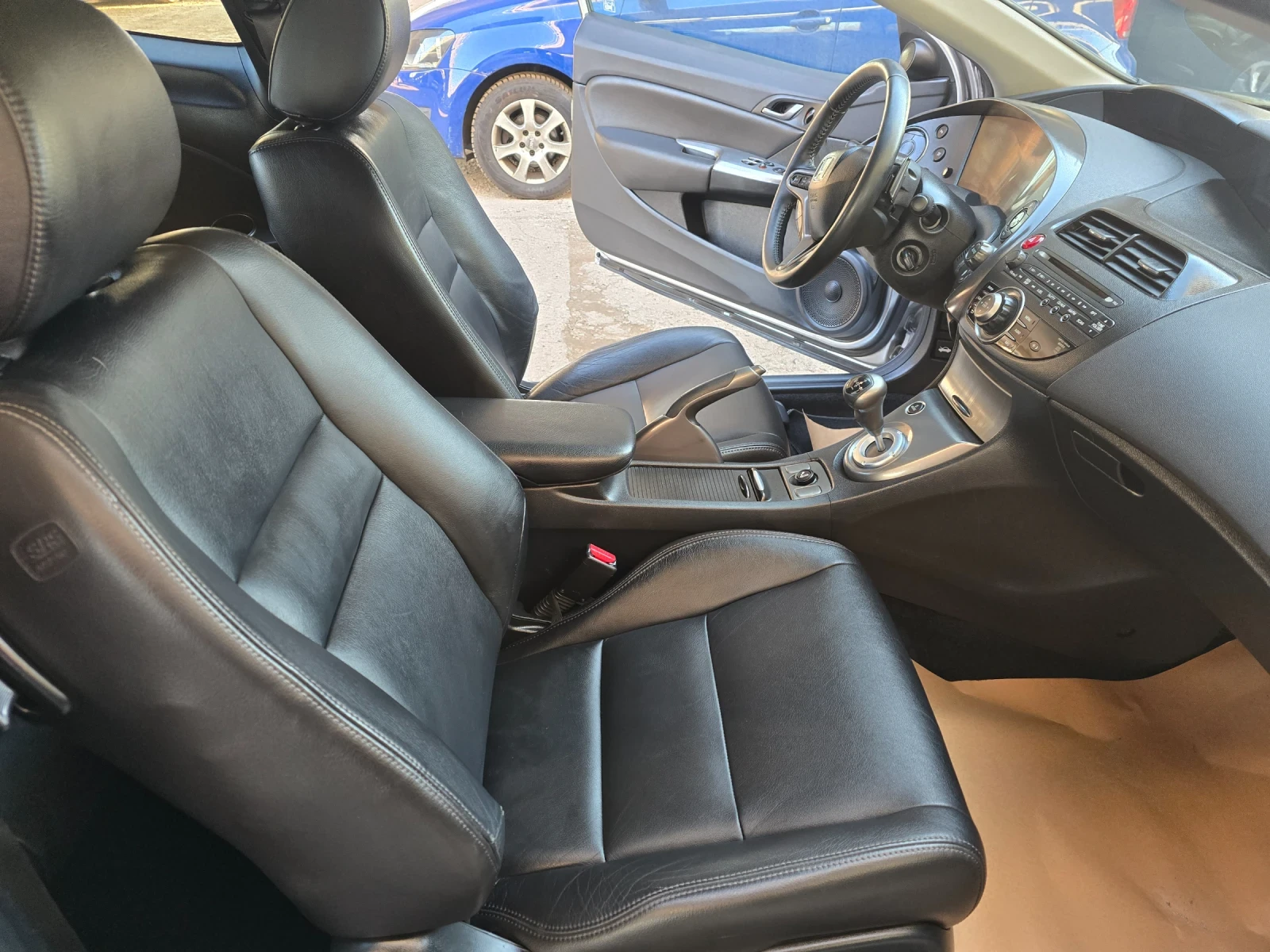 Honda Civic 1.8 TypeS  Газова уредба, снимка 10 - Автомобили и джипове - 53975487