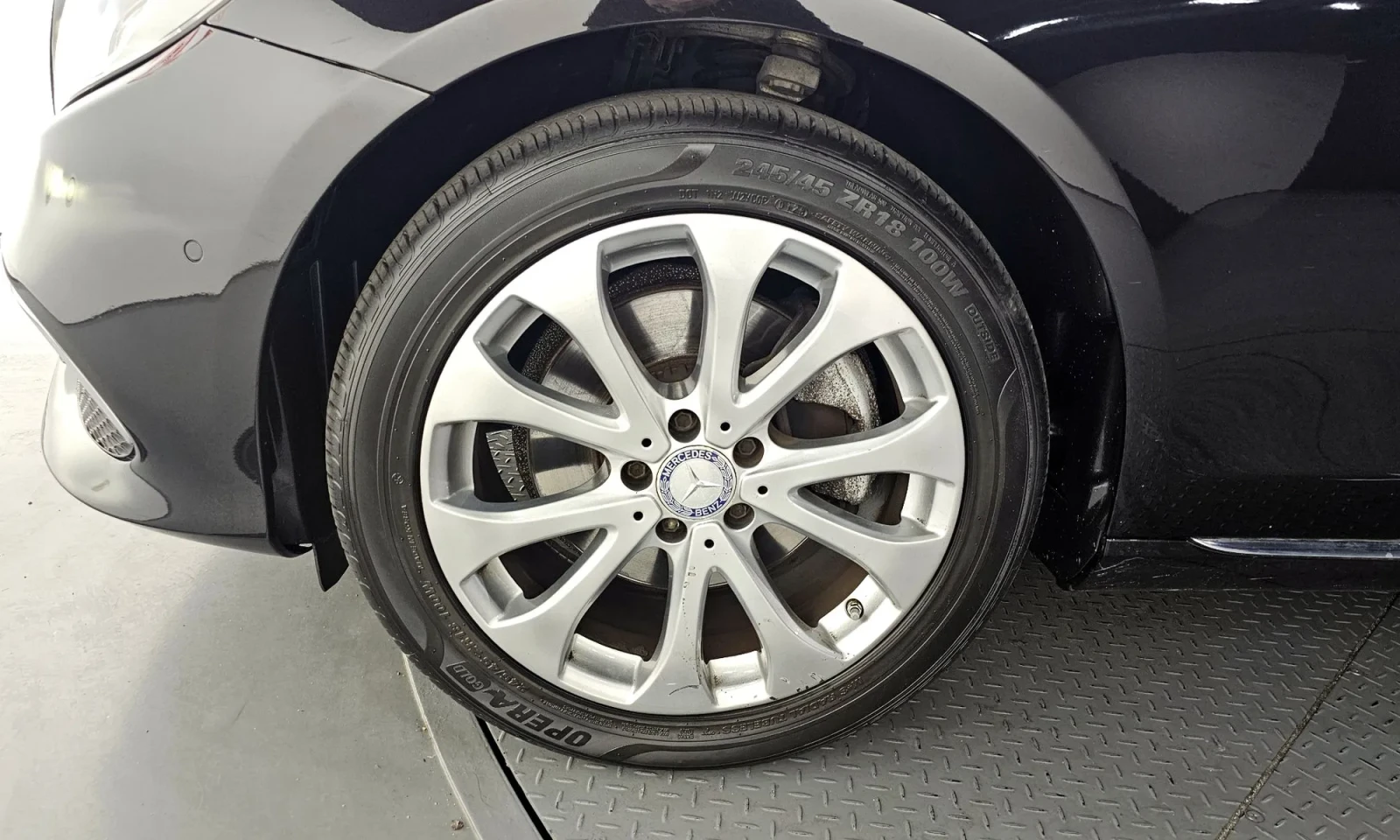 Mercedes-Benz E 220 BURMESTER / ПОДГРЕВИ / ШИБИДАХ / HEADUP, снимка 5 - Автомобили и джипове - 54060290