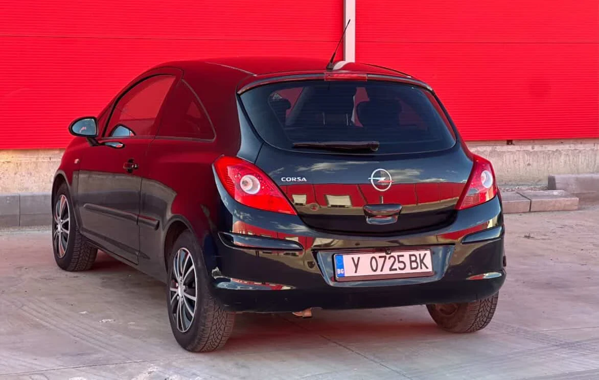 Opel Corsa 1.2 Газ/Бензин, снимка 4 - Автомобили и джипове - 54152184