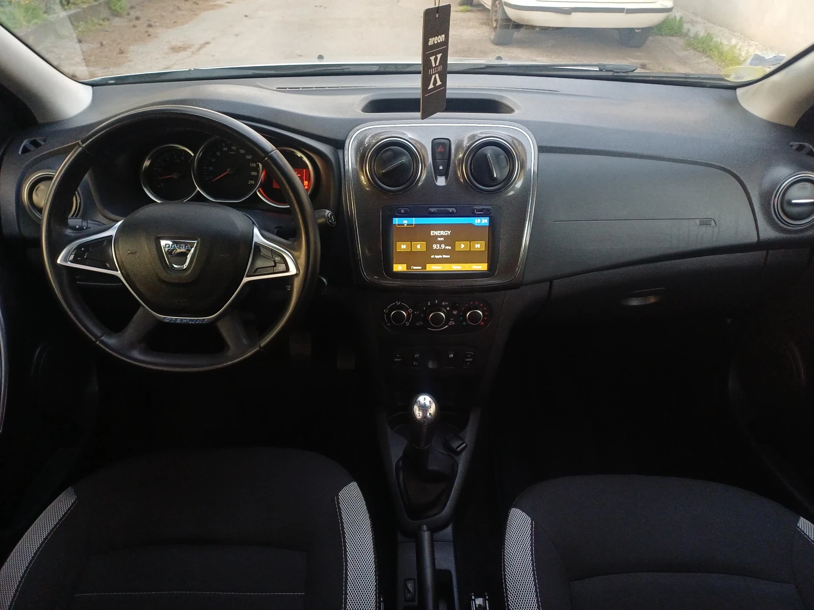 Dacia Sandero 1.5dci STEPWAY, снимка 6 - Автомобили и джипове - 54201174