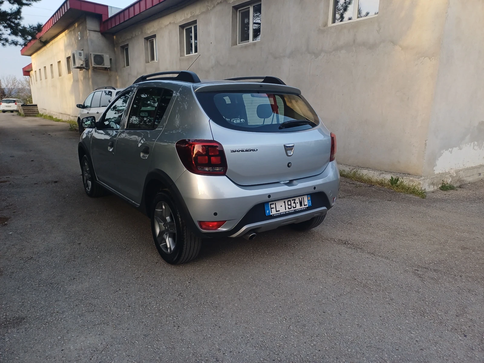 Dacia Sandero 1.5dci STEPWAY, снимка 4 - Автомобили и джипове - 54201174