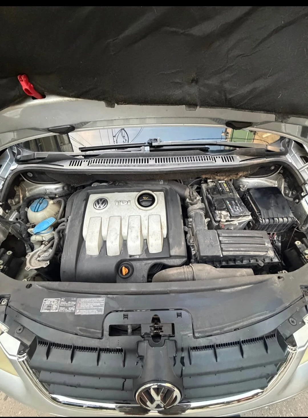 VW Touran 1.9 tdi, снимка 8 - Автомобили и джипове - 54993890