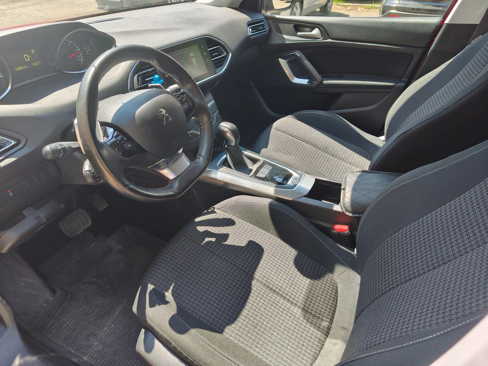 Peugeot 308 New active, снимка 8 - Автомобили и джипове - 55362317