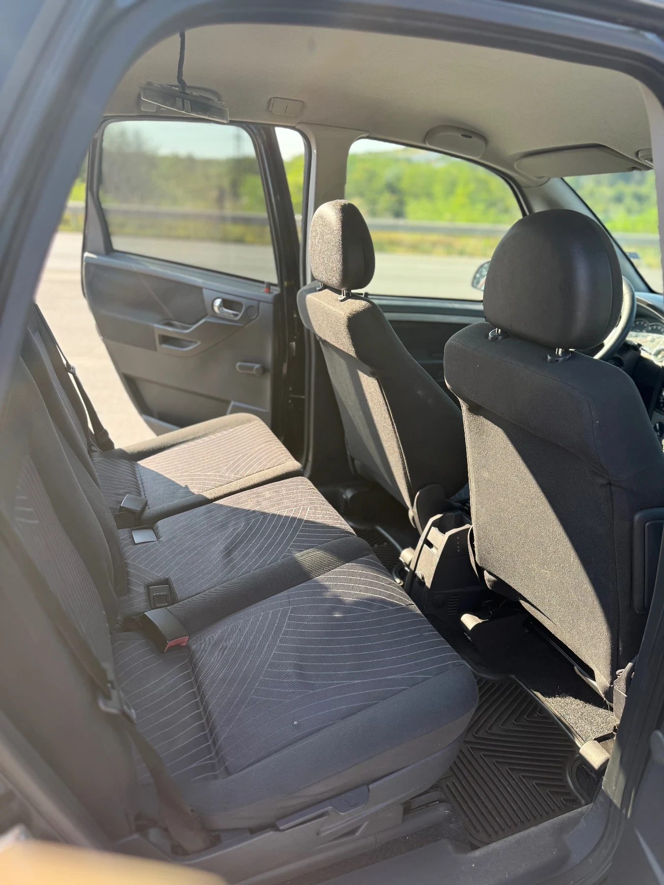 Opel Meriva 1.7 CDTI, снимка 11 - Автомобили и джипове - 55605947