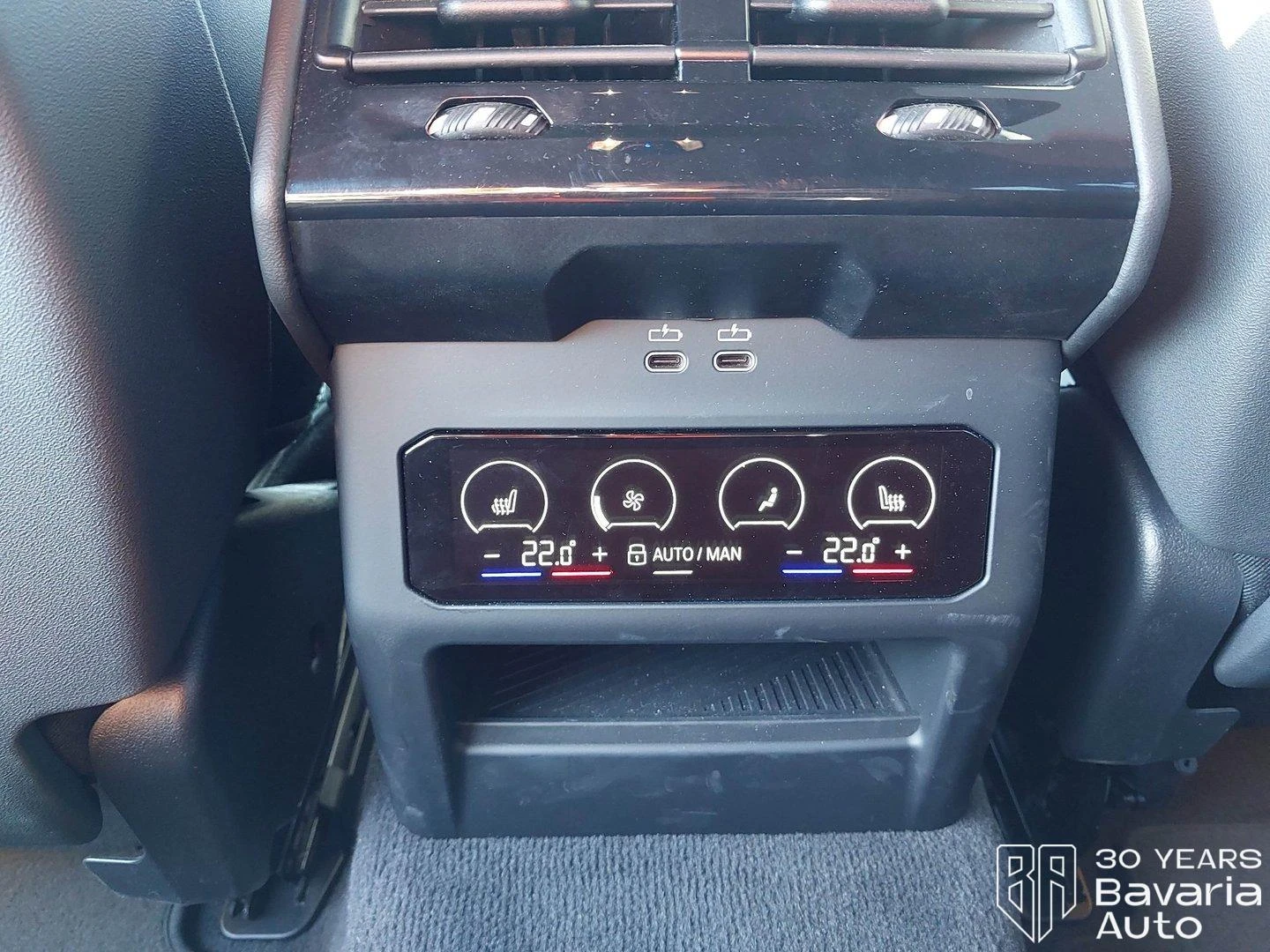 BMW i5 M60 xDrive Touring M Sport PRO, снимка 14 - Автомобили и джипове - 56131527