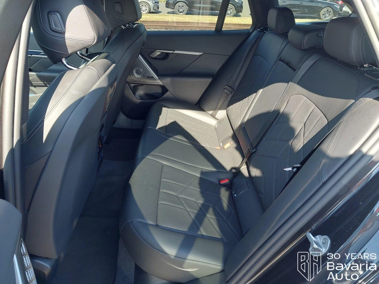 BMW i5 M60 xDrive Touring M Sport PRO, снимка 8 - Автомобили и джипове - 56131527