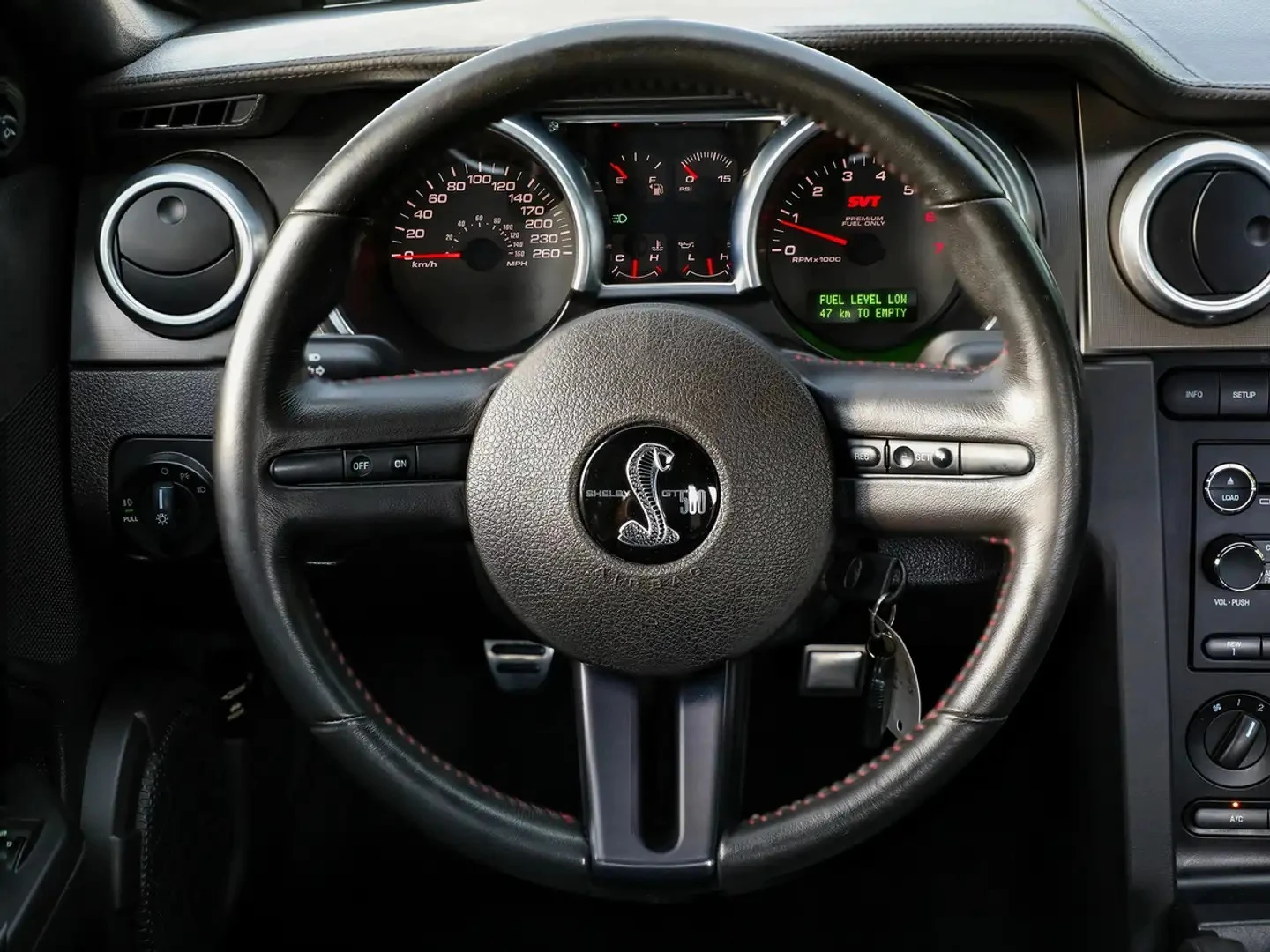 Ford Mustang Shelby GT500, снимка 16 - Автомобили и джипове - 56378705