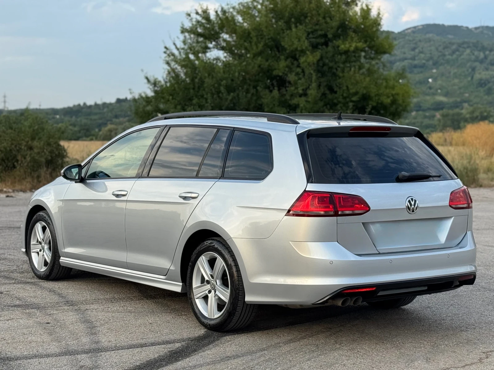 VW Golf 7* R-LINE* 2.0 TDI* , снимка 3 - Автомобили и джипове - 56666257