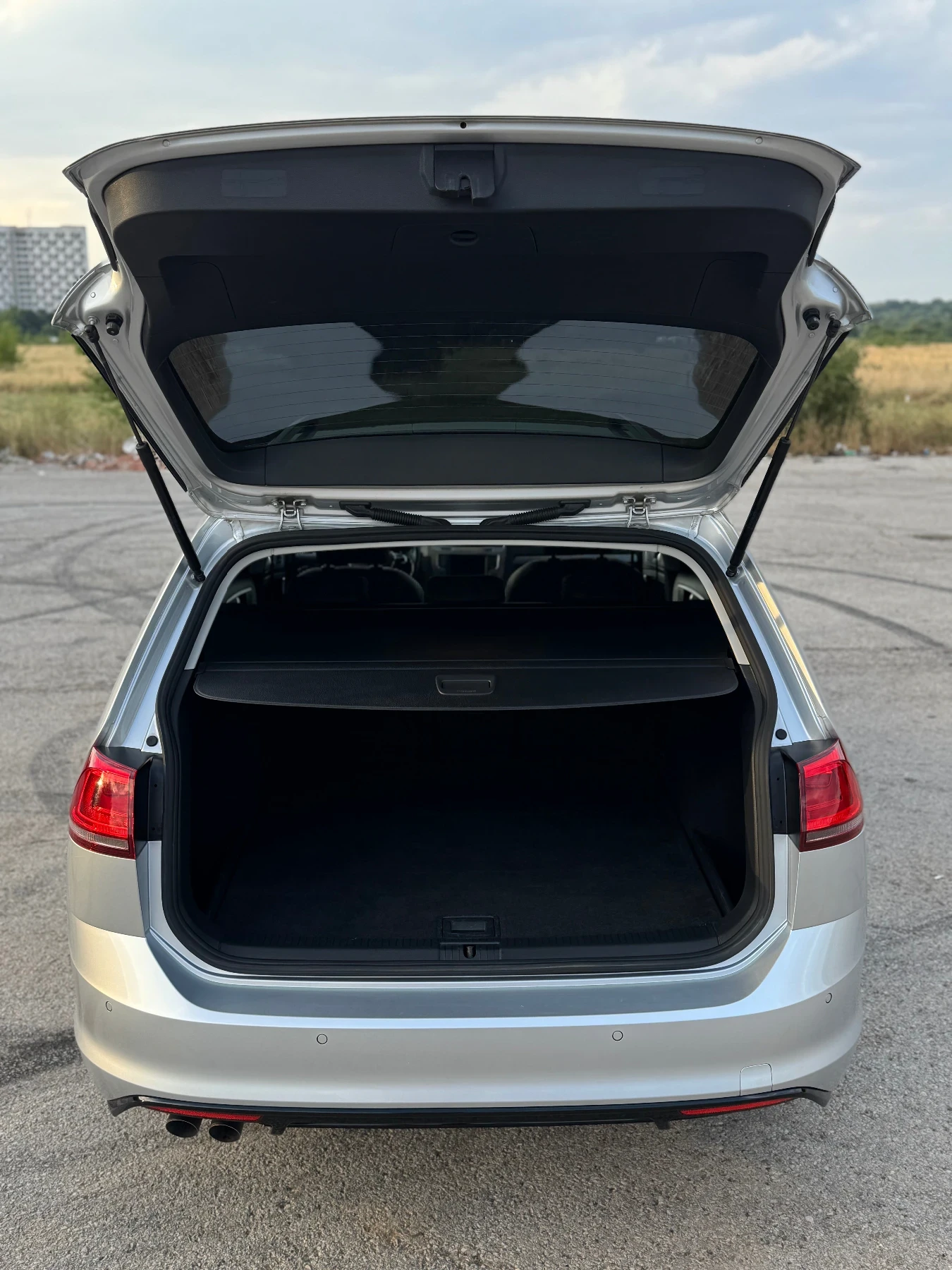 VW Golf 7* R-LINE* 2.0 TDI* , снимка 8 - Автомобили и джипове - 56666257