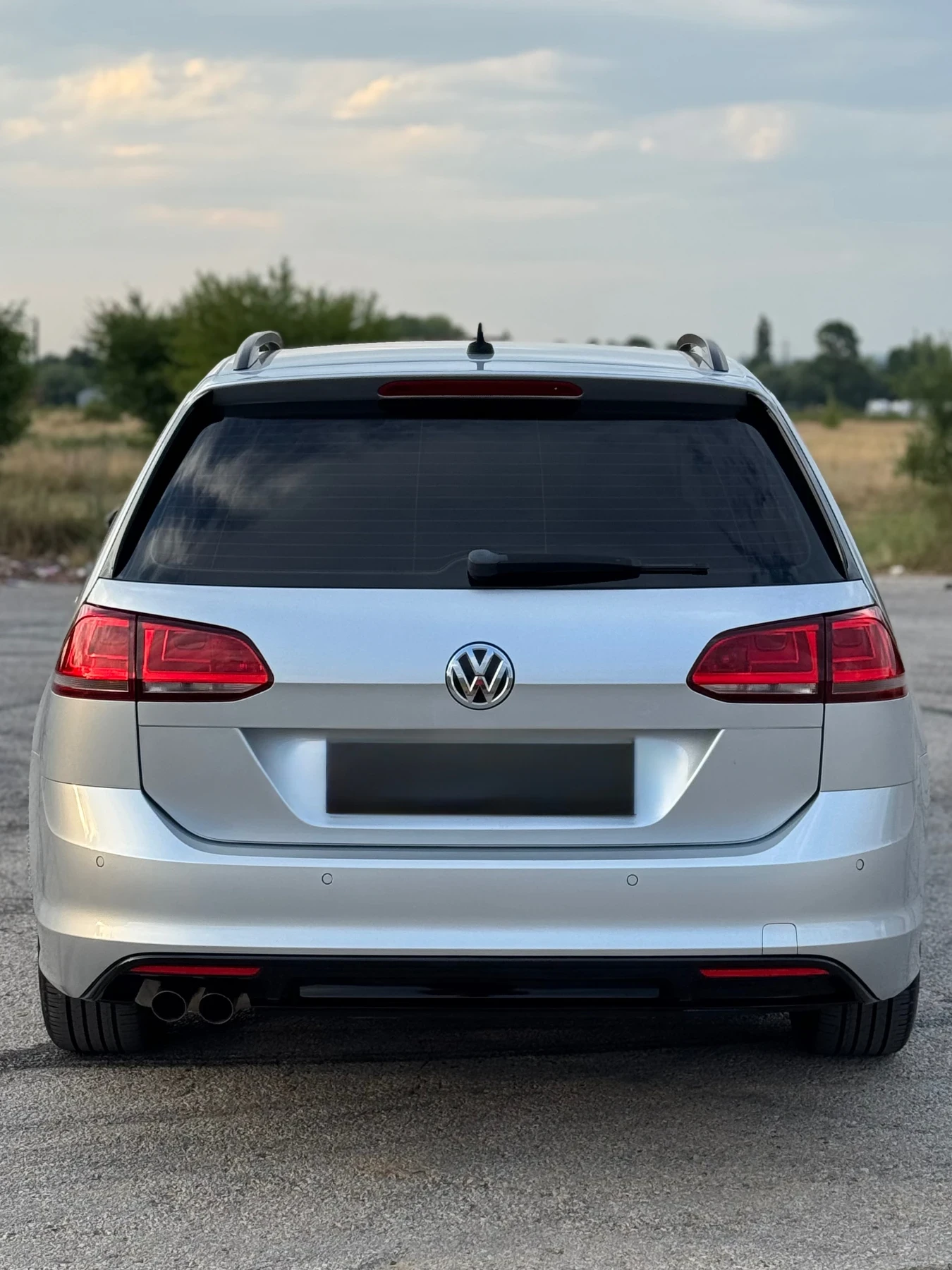 VW Golf 7* R-LINE* 2.0 TDI* , снимка 4 - Автомобили и джипове - 56666257