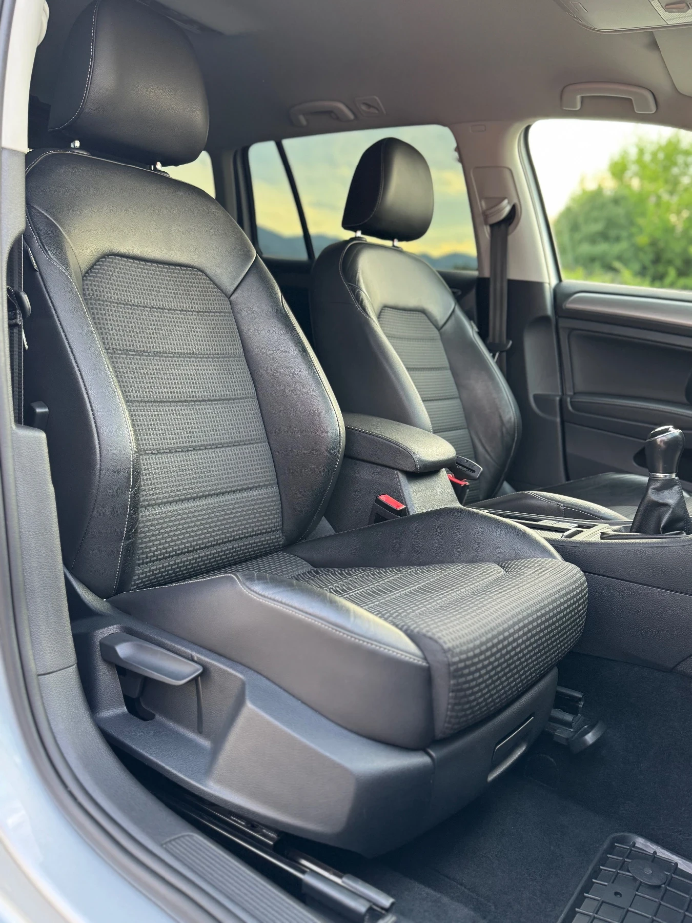 VW Golf 7* R-LINE* 2.0 TDI* , снимка 12 - Автомобили и джипове - 56666257