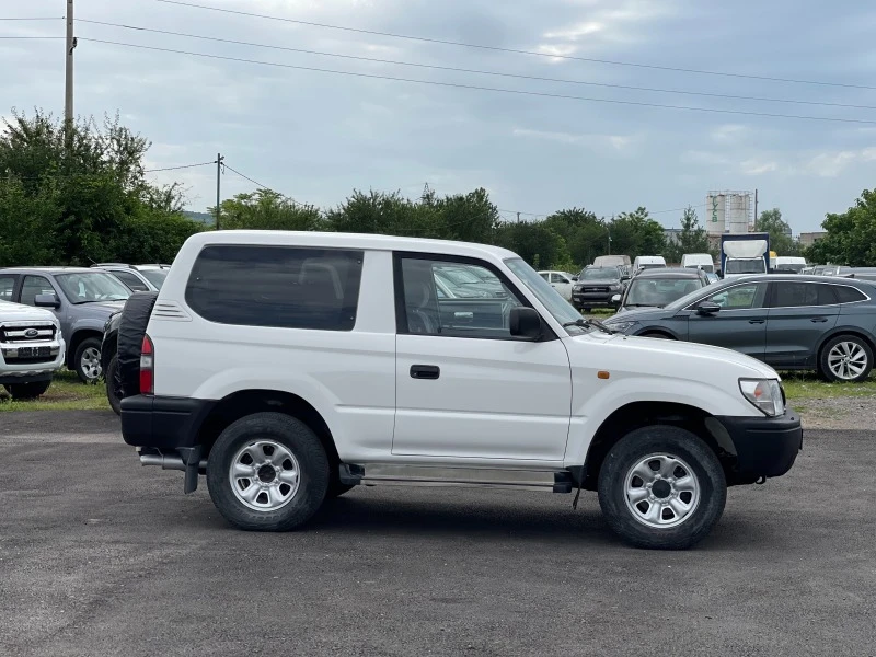 Toyota Land cruiser 3.0TDi 4х4 Италия, снимка 7 - Автомобили и джипове - 46037150