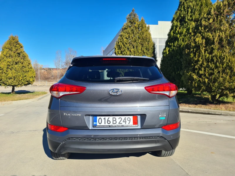 Hyundai Tucson 2.0crdi 185ps 4WD Automatik, снимка 6 - Автомобили и джипове - 48015243