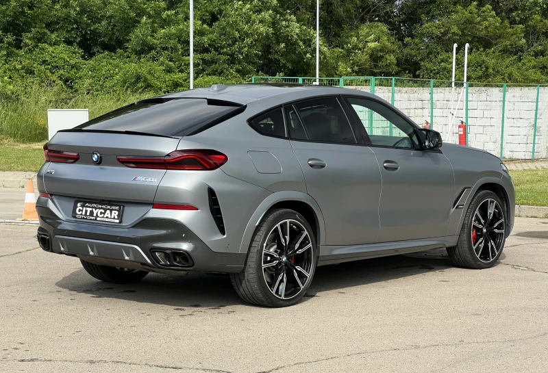 BMW X6 M60i/FACELIFT/CARBON/EXCLUSIV/H&K/PANO/HEAD UP/360, снимка 6 - Автомобили и джипове - 50607083